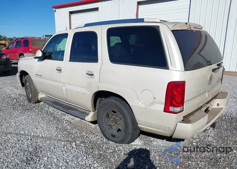 2005 Cadillac Escalade Standard from USA, damaged, VIN 1GYEC63N25R229414
